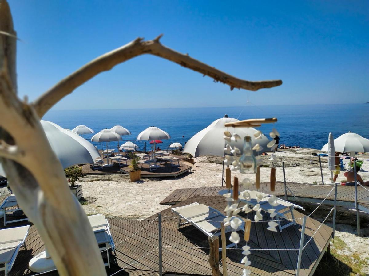 Marina Di Andrano - Alisso, Casa Vista Mare Con Parcheggio Privato E Wifi Villa Exterior photo